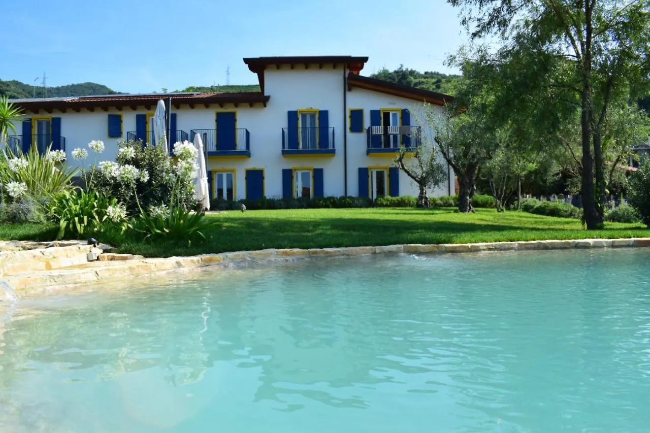 Bed & Breakfast Le Ginestre Bed and Breakfast Massa